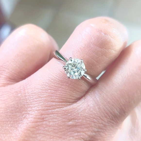 Natural Diamond - Picture 2 of 8